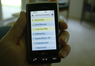 Illustration for article titled Verizon's LG Dare Full Review (Verdict: Best iClone Yet)